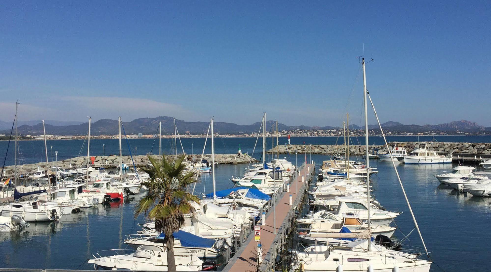 Au Reveil Des Cigales Hotel Saint Aygulf Luaran gambar